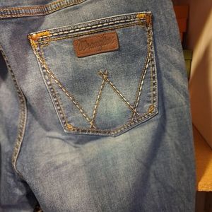 Wrangler Boot Cut Women's Jeans